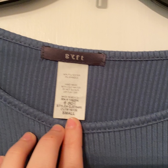 Cute blue shirt! - Picture 2 of 3